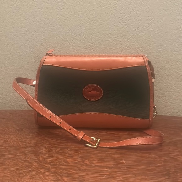 Dooney & Bourke Handbags - Dooney & Bourke Vintage All Weather Leather Hunter Green and British Tan Bag
